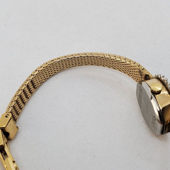 Hamilton Saville VTG 1970\'s Women\'s Wristwatch 17MM Case 5.5\